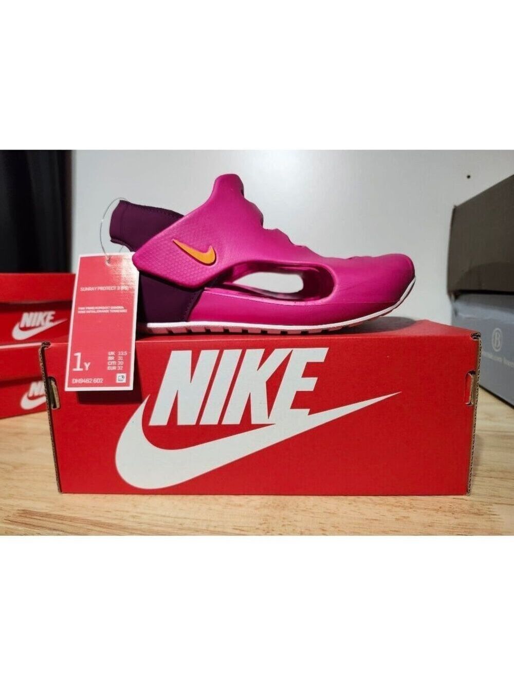 Nike watershoes 1Y pink prime
